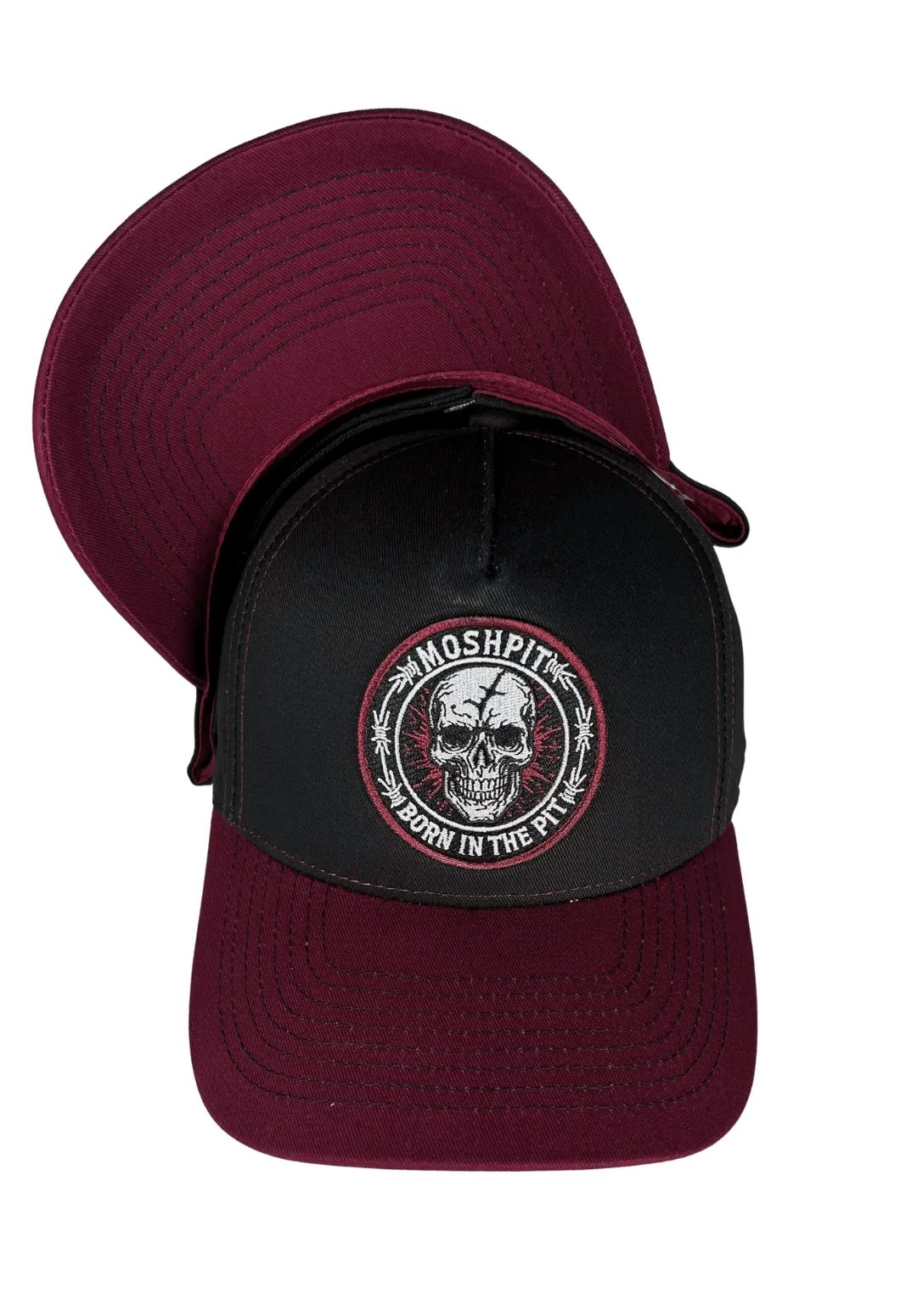 Casquette BRUISED noire et bordeaux Moshpit avec patch tissu brodé crâne Born In The Pit et taille ajustable