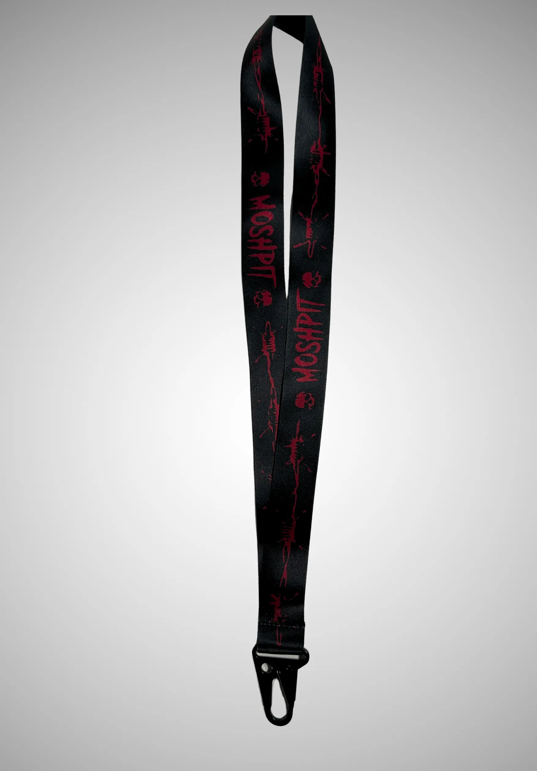 Tour de cou Moshpit noir et rouge avec motifs crânes et crochet métallique